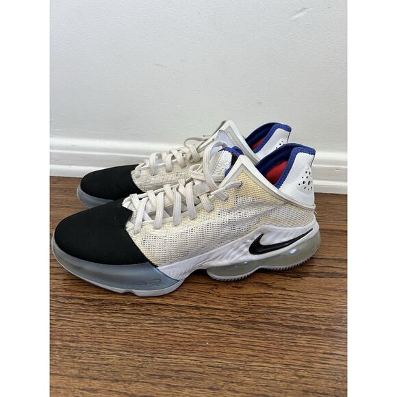 NIKE LeBron 19 XIX Low Basketball Sneaker (dh1270-100) WHITE, SZ 11 No Box main image 4
